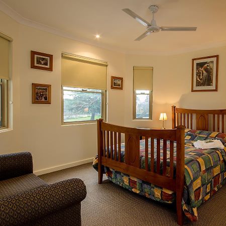 Royal Hotel Springwood Kültér fotó