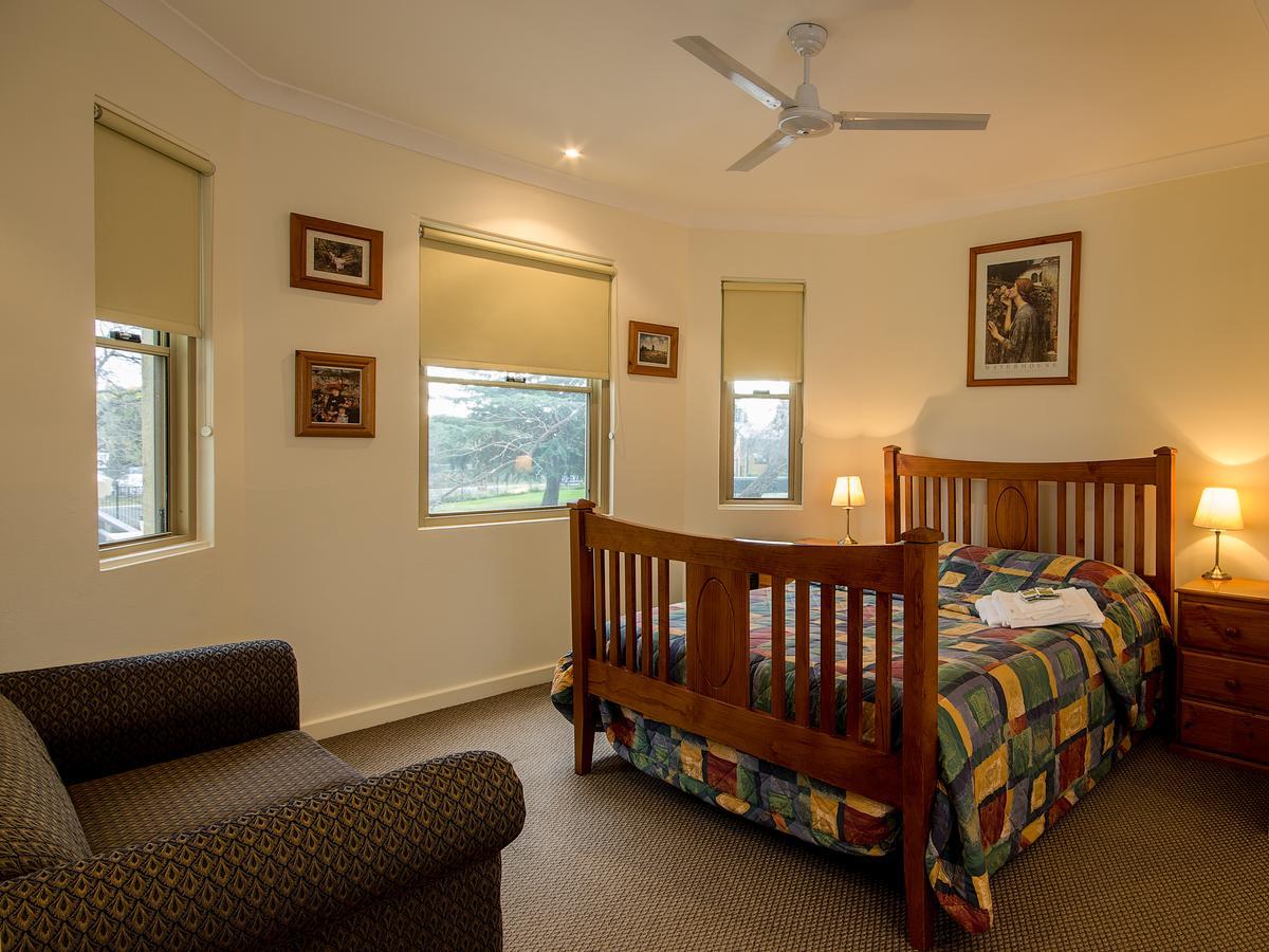 Royal Hotel Springwood Kültér fotó